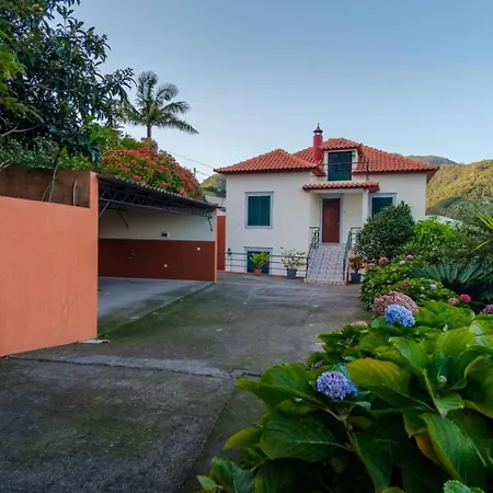 Guestready - A Charming Experience In Madeira Машику